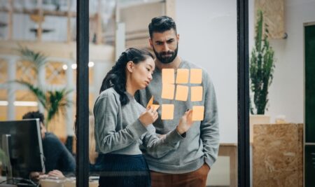 Berhenti Merasa Frustrasi! Temukan Solusi Komunikasi Efektif di Lingkungan Kerja